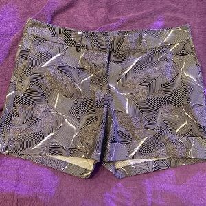 Women’s Nike golf shorts size 8 black/white stripes